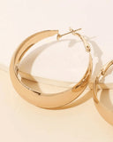 Minimalism Geometric Glossy Earring-Outfit