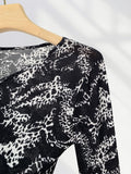 Fongt Black Print Drawcord V-Neck Long-Sleeve T-Shirt For A Summer Spice Girl Is Chic With A Strap-Outfit