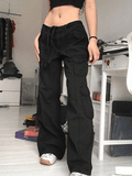 Washed Pocket Patched Cargo Jeans-Outfit