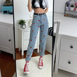 Cute Cherry Jeans-Outfit