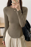 Round-Necked Long-Sleeved T-Shirt Women's New Autumn Design Feel Small, Slim And Slim, With A Blouse Inside The Shoulder.-Outfit