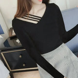 Fongt 2024 New V-Neck Slim Black Long-Sleeved T-Shirt Female Collarbone Niche Large Size White Hollow-Out Top-Outfit