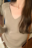 V-Collar Solid Color Long-Sleeved Woolen Blouse A New Style Slim And Slim Sweater In Autumn And Winter-Outfit