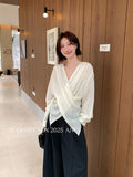 Fongt Xixi 2025 Autumn White Label New Temperament Simple V Collar Kinesi Shirt Female Long Sleeve Top Shirt 89555