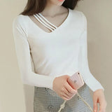 Fongt 2024 New V-Neck Slim Black Long-Sleeved T-Shirt Female Collarbone Niche Large Size White Hollow-Out Top-Outfit