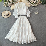 Fongt Autumn Lantern Sleeve Long-Sleeved Hollow Lace Splicing Shirt + A Word Half-Dress Dress Dress Woman