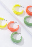 C Shape Acrylic Earrings-Outfit