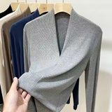 Fongt Temperament Goddess 2024 Autumn New Good Version V Collar Short Sleeve Female Slim Slim Elastic Cotton Black T-Shirt-Outfit