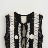 New Black-And-White Splicing Belt Knitted Casual Loose Vest In Autumn-Outfit