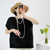 Fongt Folded Wearing Short-Sleeved Summer Design Thin Airable Short-Sized Folding Top