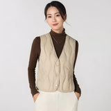90 White Duck Down Vest Female 2024 Winter New Slim Light V Collar Inside The Vest-Outfit
