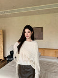 Fongt Xixi 2025 Autumn New White Standard Temperament Wool Pure Color Knitted Ray Cape Shawl Shawl Shawl 25420