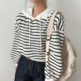 Vintage Striped Cropped Hoodie-Outfit