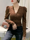 New V-neck Slim Fit Long Sleeve Lace T-shirt for Women V Neck Slim Cropped Tops T Shirts Female Stretch Tee-Outfit
