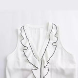 New Color Trim Laminated Sleeveless Blouse 3124575-Outfit