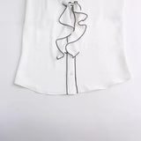 New Color Trim Laminated Sleeveless Blouse 3124575-Outfit