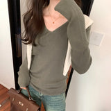 V-Neck Simple Ins Lazy Sweater A New Style Slim In Autumn And Winter Shows Lean Temperament And Wears A Sweater Inside-Outfit