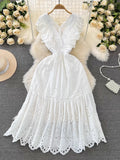 Temperament Flying Sleeve V Collar Waist Shows Thin A Word Big Pendulum Hollowed-Out Dress Seaside Holiday Long Skirt-Outfit