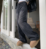 Vintage Wash Baggy Boyfriend Jeans-Outfit