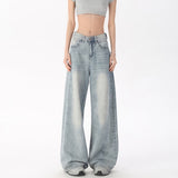 Vintage 90s Light Wash Baggy Boyfriend Jeans-Outfit