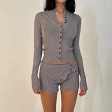 Fongt Retro Solid Color Simple Casual Sweater Women's New Slim Round Collar Single Breasted Pleated Top-Outfit