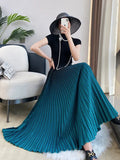 Gradient Pleated Long Skirt-Outfit