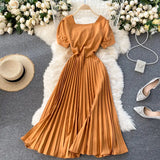 Retro Solid Color Temperament French Collar Hepburn Style Short-Sleeved Waist Show Thin Pleated Dress Large Skirt-Outfit