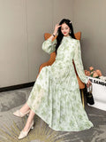 Long-Sleeved Broken Flower Dress-Outfit
