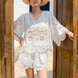 Fongt Hollow Famous Lady Small Fragrant Suit Female Design Sense French White Lace Shirt South Oil Women's Summer