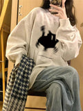 Black Cat Print Pullover Oversized Sweatshirt-Outfit