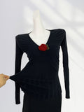 Fongt New Hand Hook Stereo Rose Knit Sweater Female Autumn Temperament Shows Thin V Collar Black Bottom Sweater-Outfit