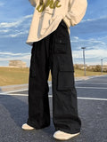 Men's Strap Detail Pocket Loose Cargo Pants-Outfit
