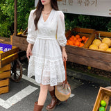 Fongt Dress Women's New French Temperament Thin Design Small V-Neck Lace Single-Drace Ponoved Skirt