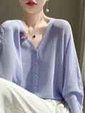 High-End Lazy Sleeves Twist Sweater Female V-Collar Autumn New Bat Sleeve Sweater Jacket-Outfit