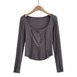 New Anti-Line Design Autumn Round-Collar Buckle Slim Chest Stretch Long-Sleeved T-Shirt-Outfit