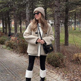 Fongt Women's Explosive Single-Row Buckle Round-Neck Fur Jacket Jacket