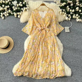 Fongt Retro Floral And Snow-Crushed Dress Woman Autumn Strapd To The Waist V Collar Horn Sleeve Temperament Over The Folded Skirt