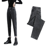 Fongt Fall 2024 Model Is Loose And Skinny Turdad Pants-Outfit