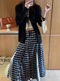 Fongt Spring And Autumn New Temperament Shows Thin Soft Silk Silk Wool Blending ~懒 Lazy Strap Hollow Knitted Open Shirt