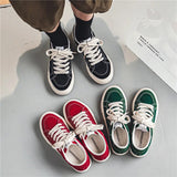 Men Skateboarding Shoes Canvas Thick Bottom Platform Shoes Comfortable Breathable Vulcanized Shoes Casual Sneakers Student Shoe-Outfit