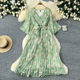 Fongt Retro Floral And Snow-Crushed Dress Woman Autumn Strapd To The Waist V Collar Horn Sleeve Temperament Over The Folded Skirt