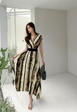 Fongt Light Luxury Retro Sleeveless V-Neck Print Dress Women's Summer Waists Thin Temperament Elegant Famous Dress
