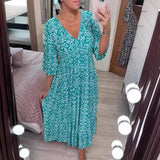 Fongt New Plus-Size Loose Long Beach Vacation Beach Dress V-Neck Floral Dress-Outfit