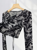 Fongt Black Print Drawcord V-Neck Long-Sleeve T-Shirt For A Summer Spice Girl Is Chic With A Strap-Outfit