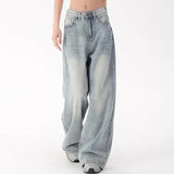 Vintage 90s Light Wash Baggy Boyfriend Jeans-Outfit