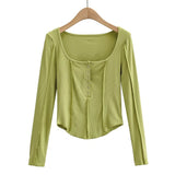 New Anti-Line Design Autumn Round-Collar Buckle Slim Chest Stretch Long-Sleeved T-Shirt-Outfit