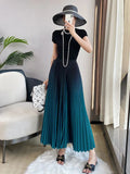 Gradient Pleated Long Skirt-Outfit