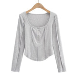 New Anti-Line Design Autumn Round-Collar Buckle Slim Chest Stretch Long-Sleeved T-Shirt-Outfit