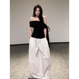 Fongt Beautiful Wearing A Suit Girl Little Hot Girl A Word On The Shoulder Wearing White Broad Leg Pants A Complete Set
