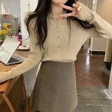Fongt French Campus Style Style Button Knitted Cardigan Women's Autumn And Winter New Solid Color Repair Slim Thin Inside